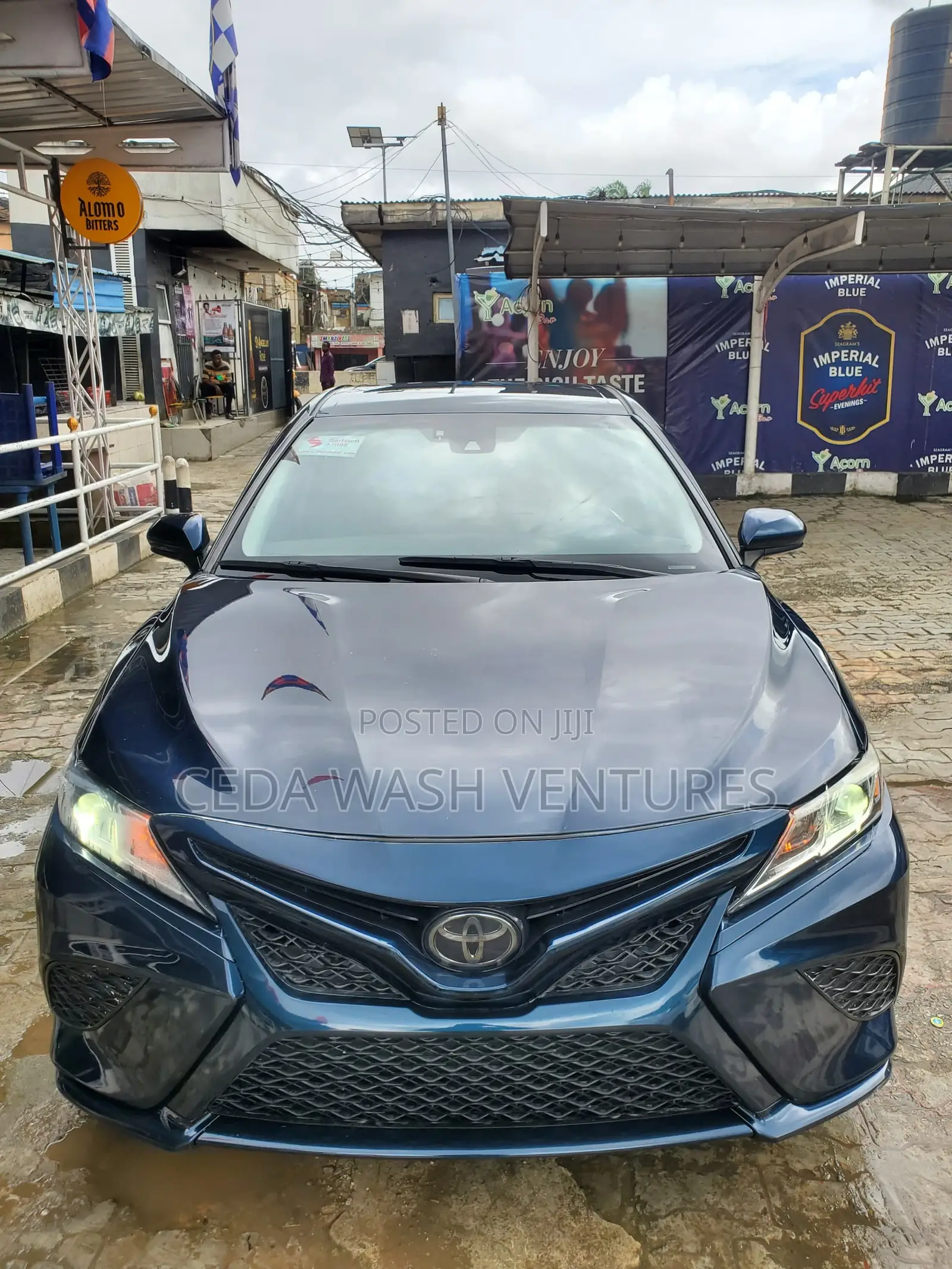 Toyota Camry SE (2.5L 4cyl 8A) 2019 Blue