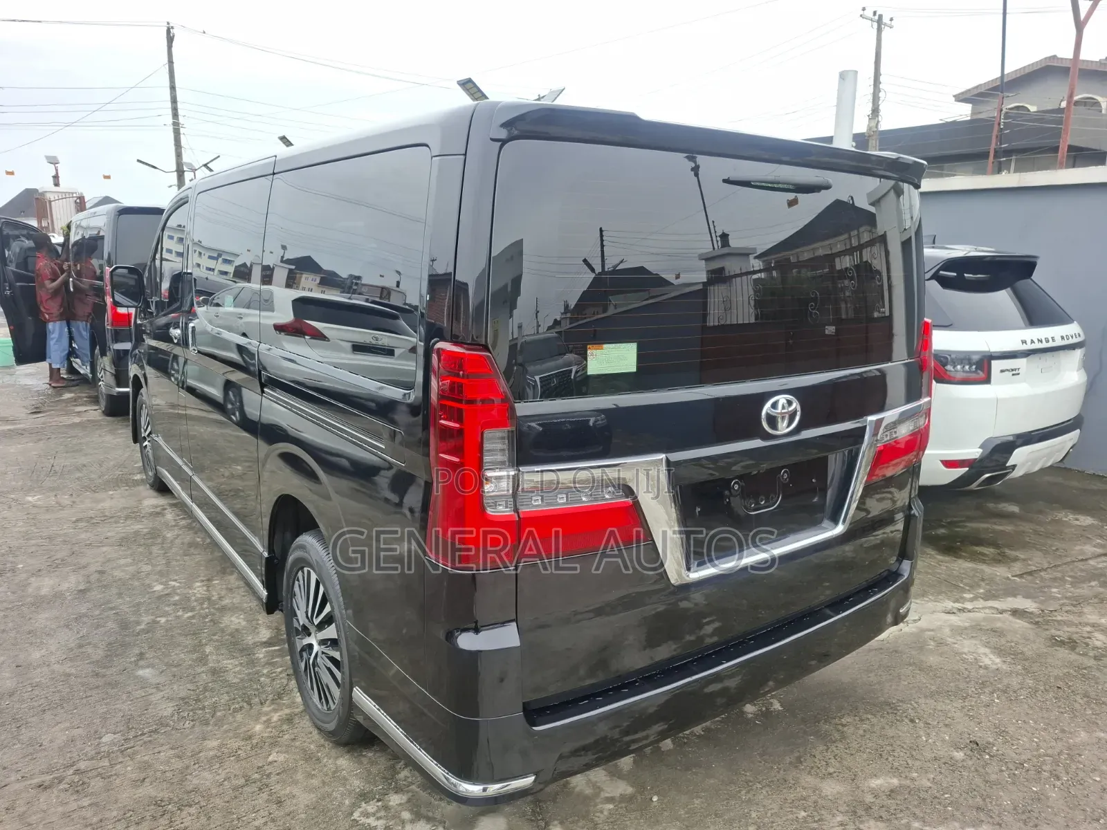 Toyota Granvia 2025 Black
