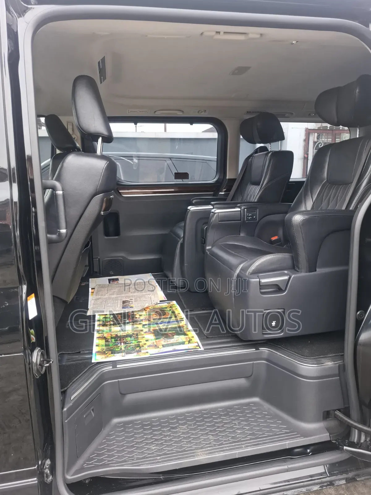 Toyota Granvia 2025 Black