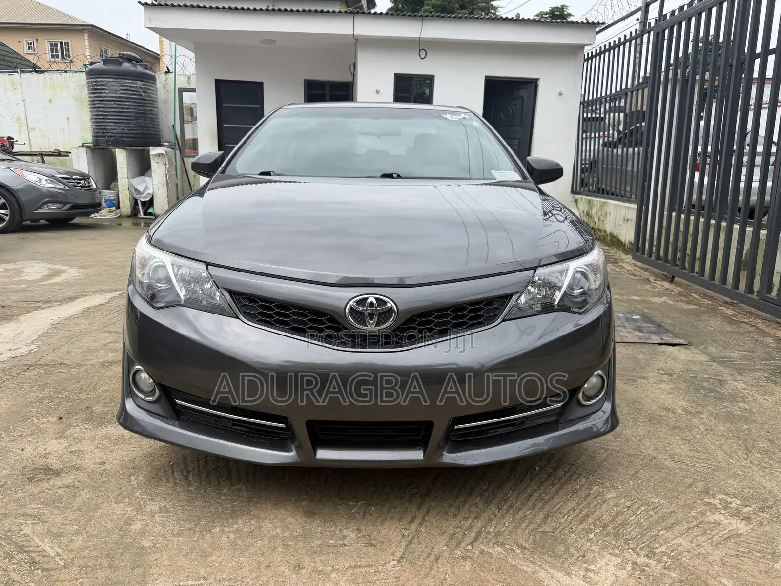 Toyota Camry SE Sport 4dr Sedan (2.5L 4cyl 6A) 2014 Gray