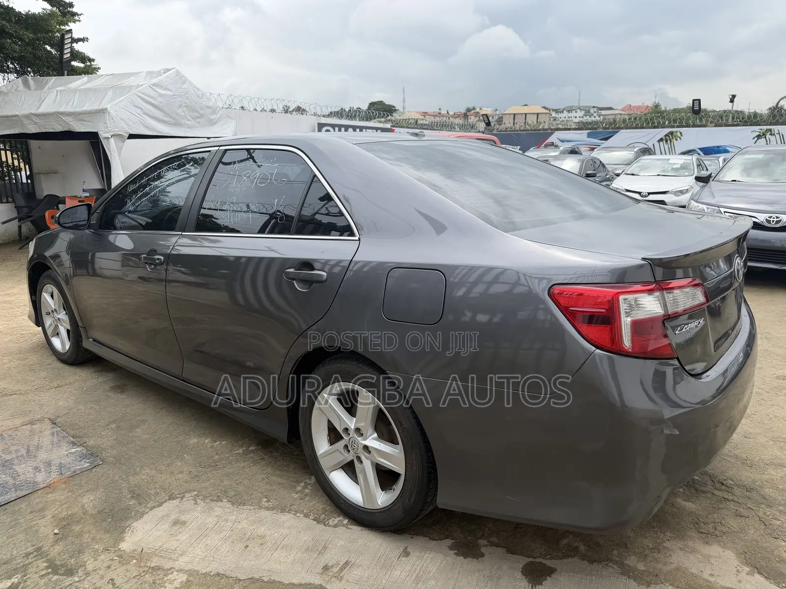 Toyota Camry SE Sport 4dr Sedan (2.5L 4cyl 6A) 2014 Gray