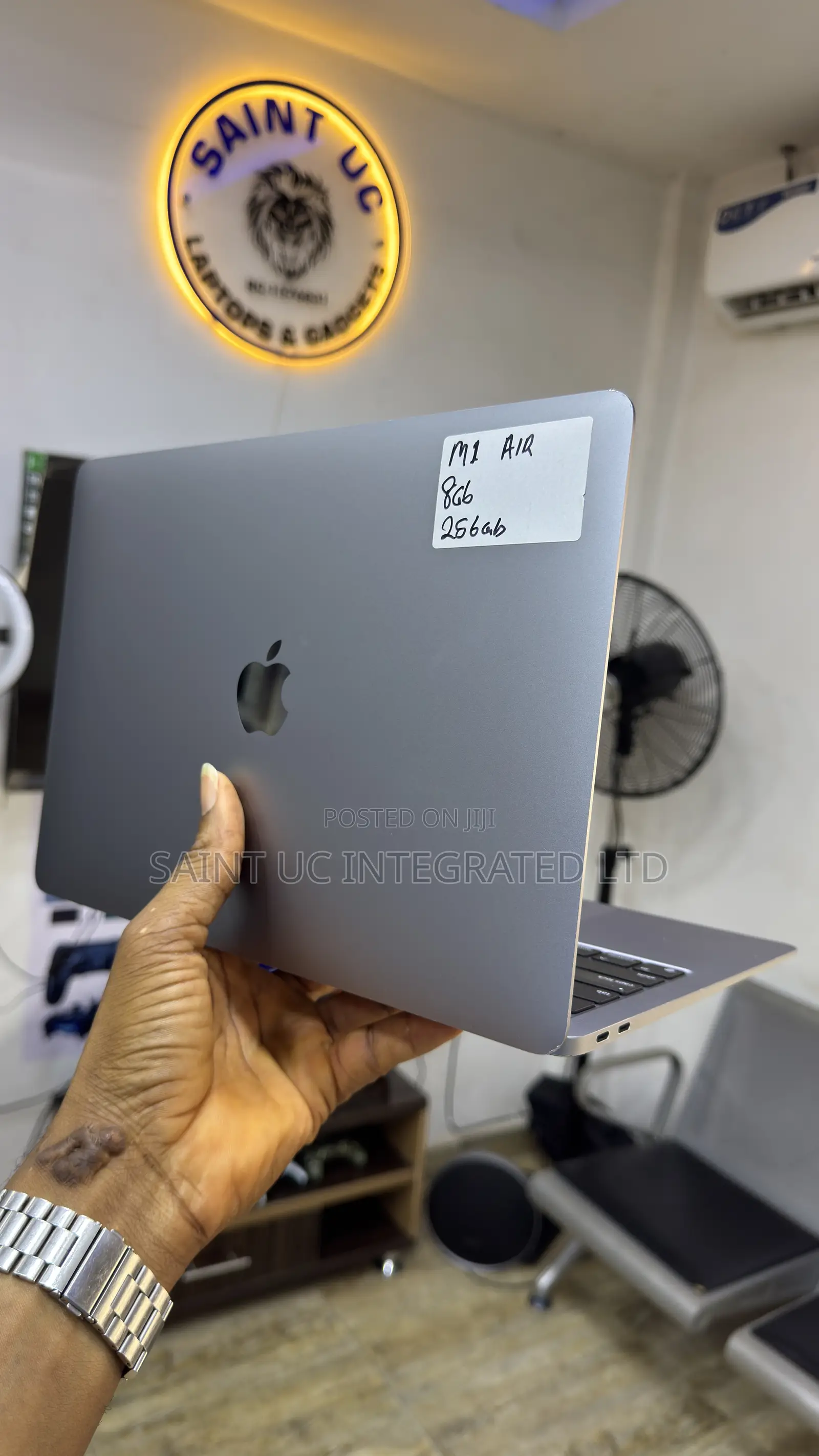 Laptop Apple MacBook Air 2020 M1 8GB Apple M1 SSD 256GB