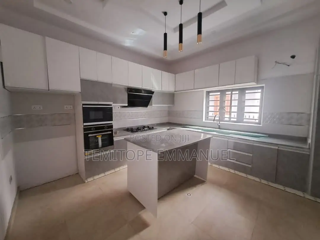 Furnished 4bdrm Duplex in Ikeja for rent
