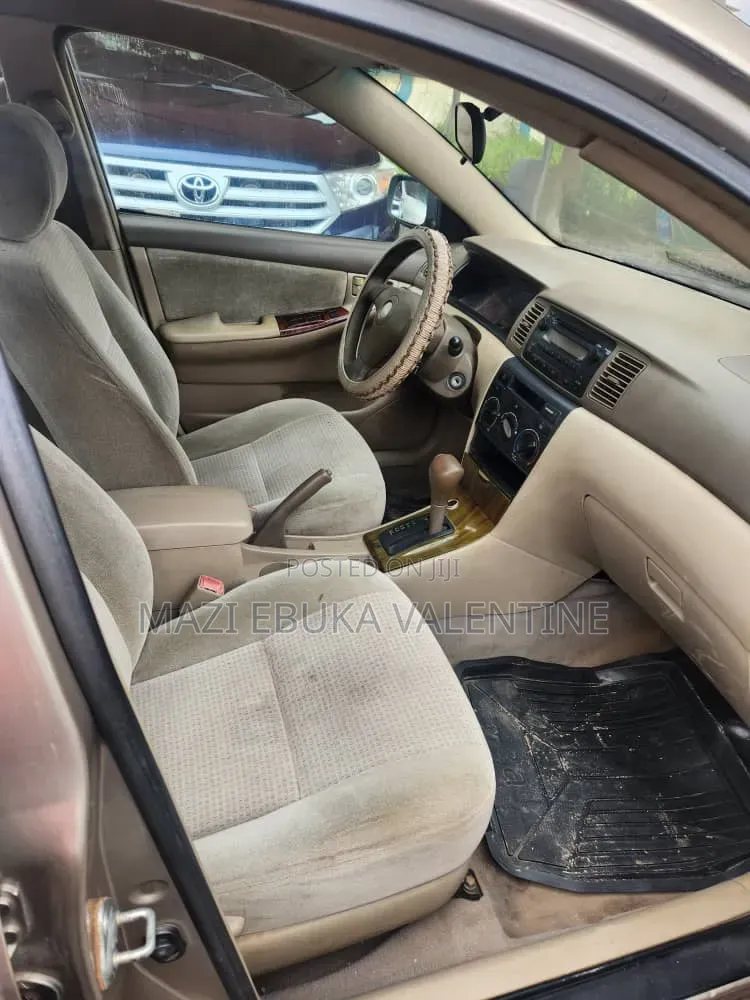 Toyota Corolla 2006 Gold