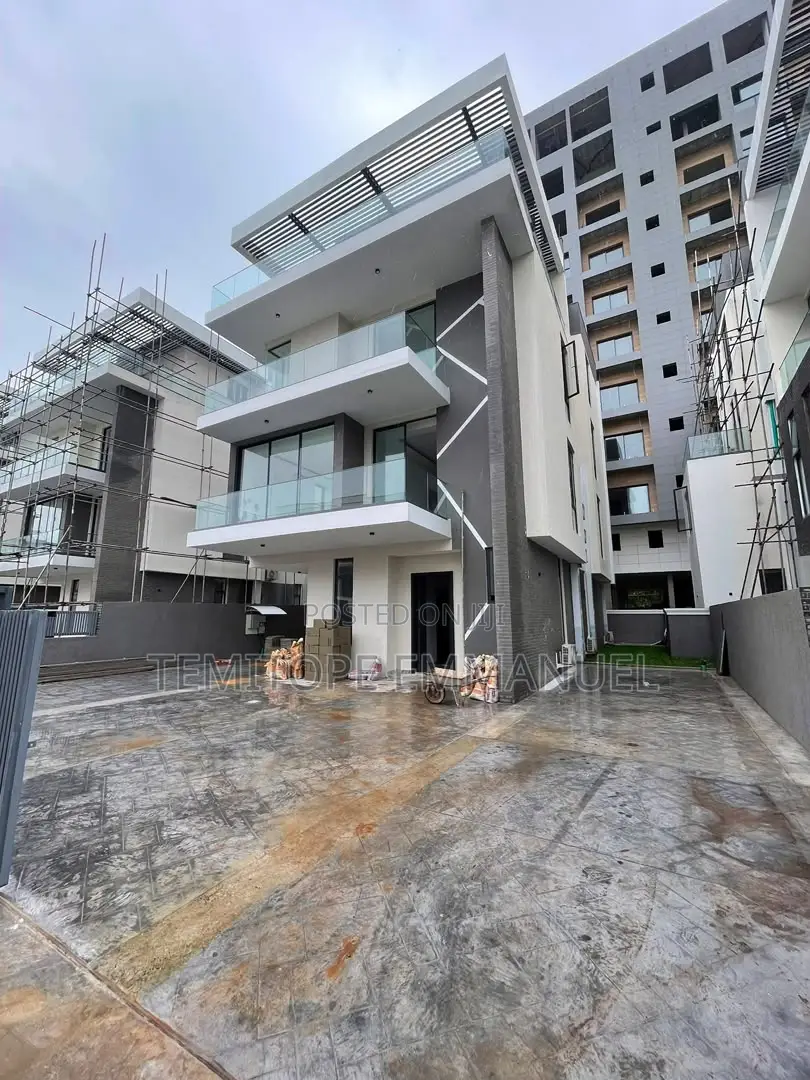 Furnished 6bdrm Duplex in Banana Island for sale