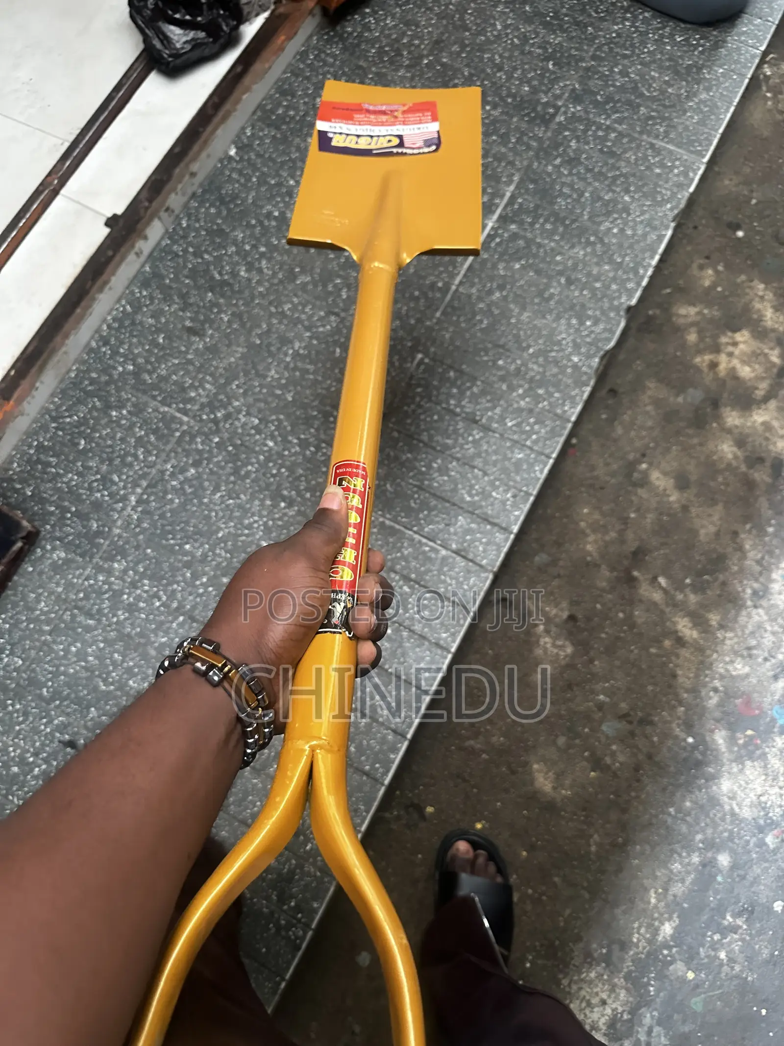Square Mouth Shovel / Spade