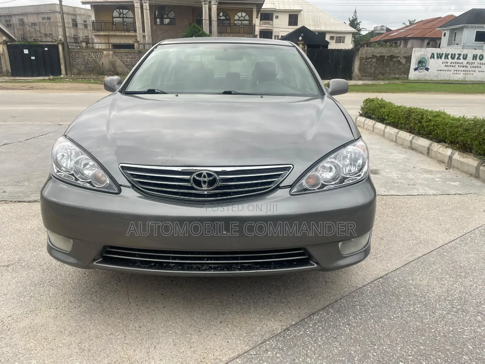 Toyota Camry 2005 Gray