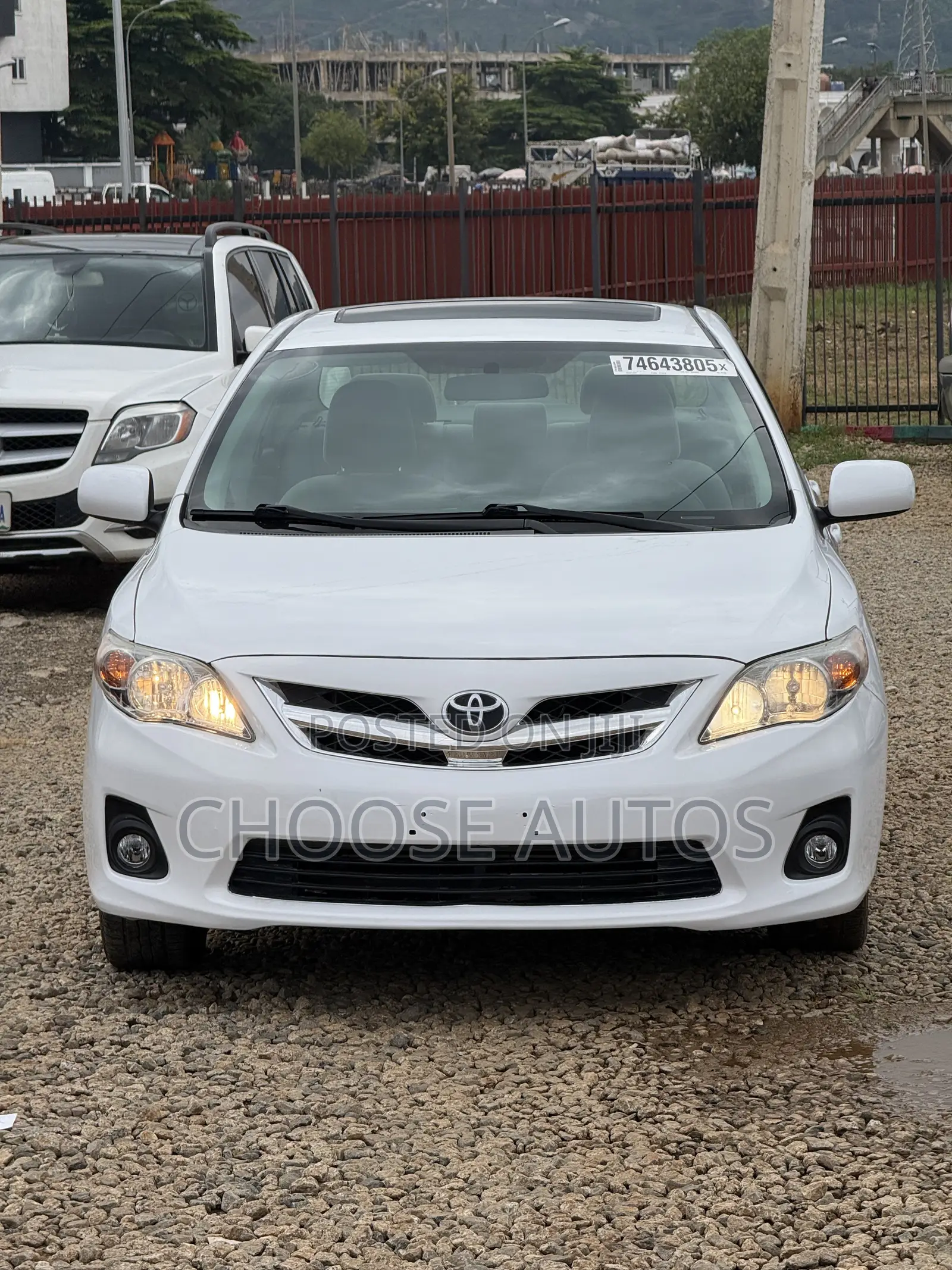 Toyota Corolla LE Special Edition 4dr Sedan (1.8L 4cyl 4A) 2013 White