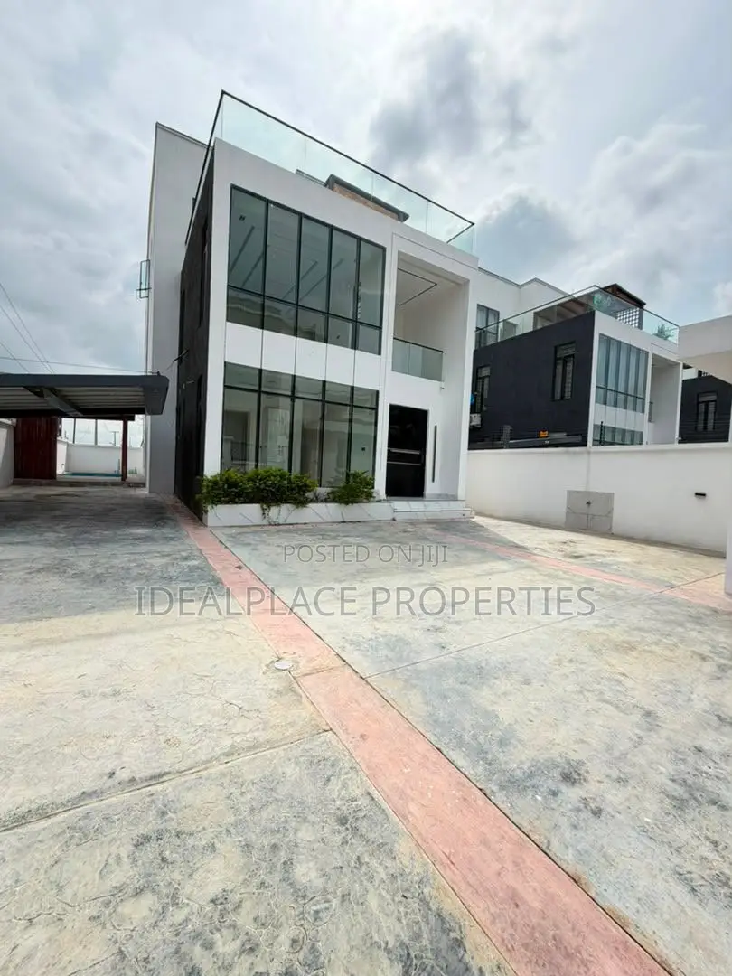 5bdrm Duplex in Lekki Phase 1 for sale