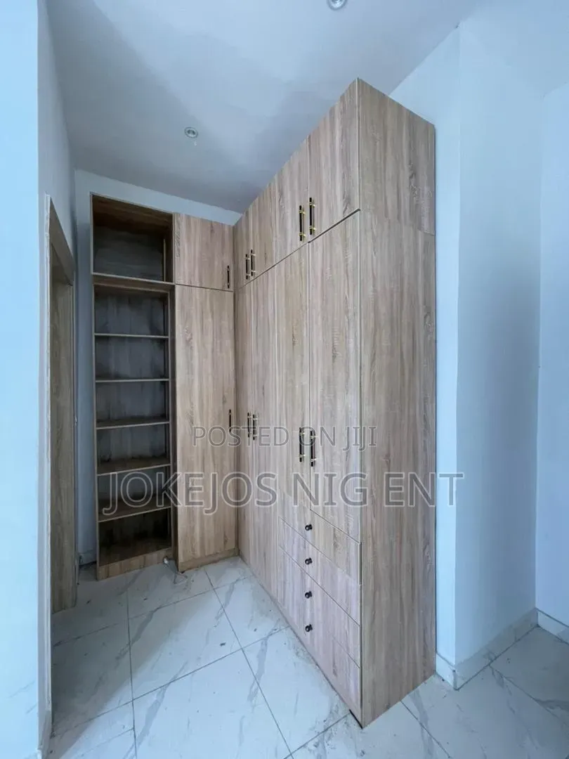 4bdrm Townhouse / Terrace in Ikota Gra Estate for rent