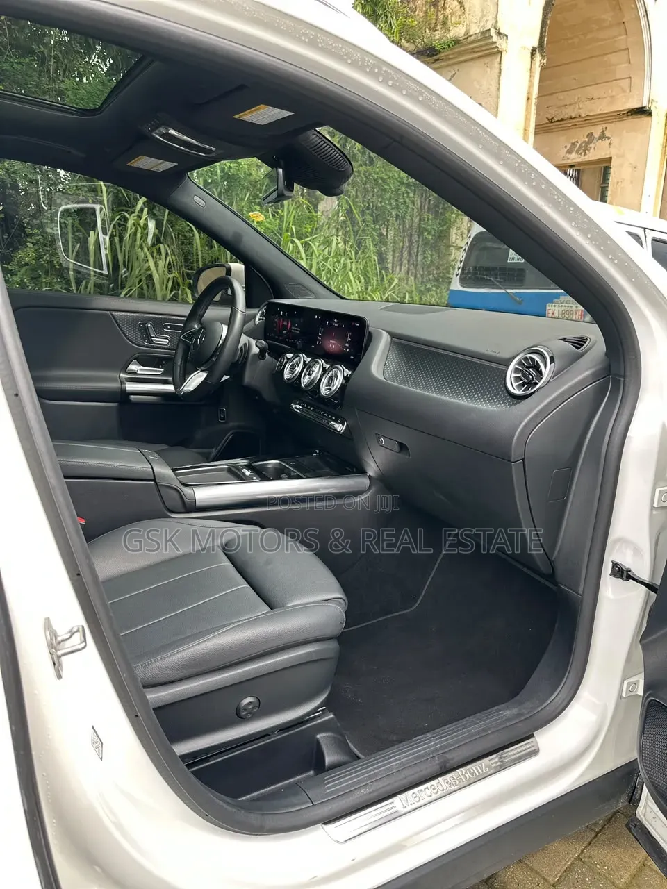 Mercedes-Benz GLA 250 2024 White