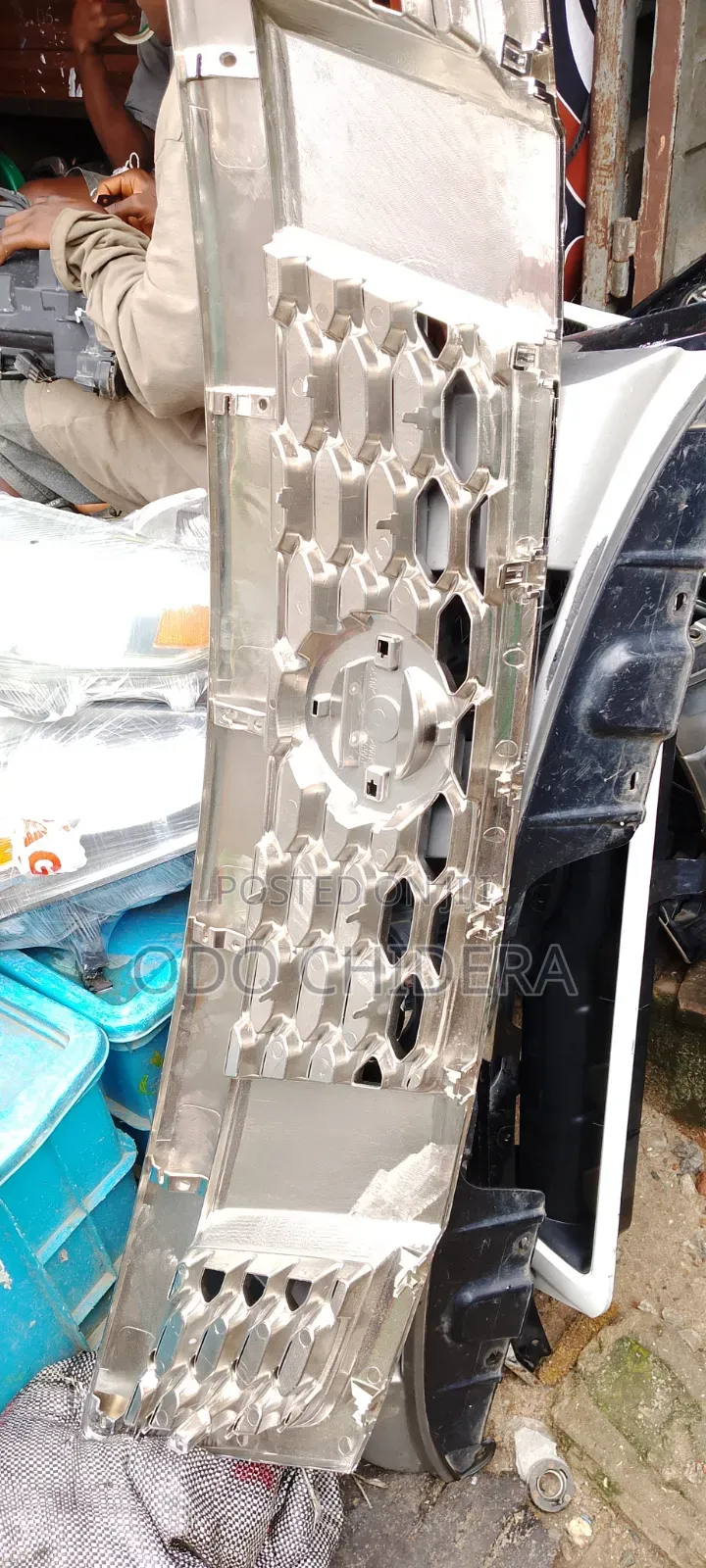 Front Grill Nissan Urvan Nv350 2015 Model