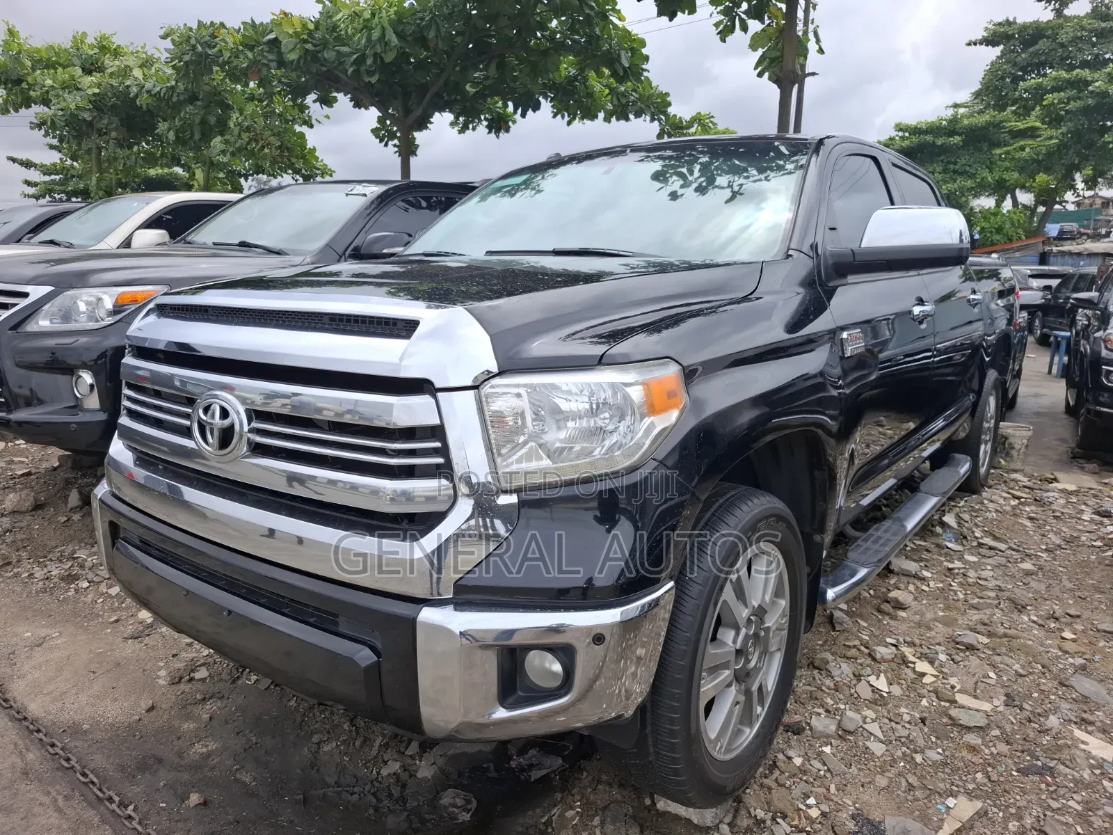 Toyota Tundra 2017 Black