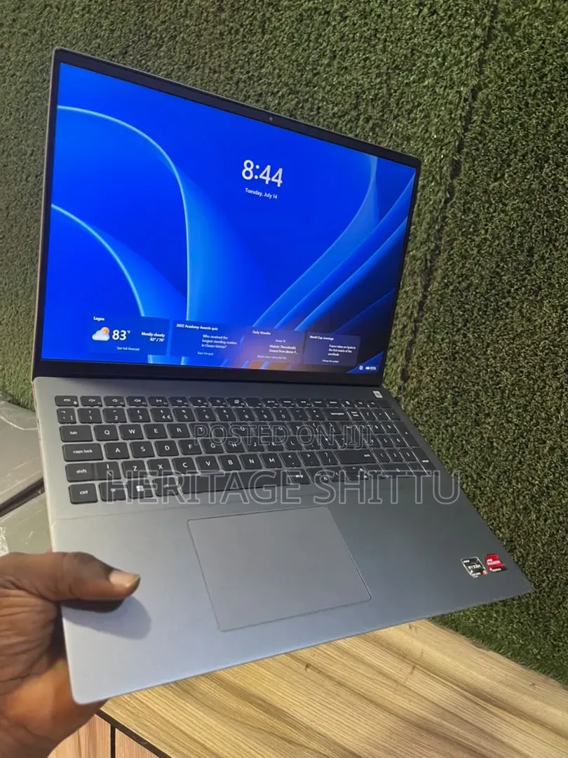 Laptop Dell Vostro 5630 8GB AMD Ryzen 5 SSD 256GB