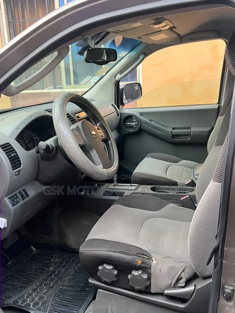 Nissan Xterra 2009 Brown