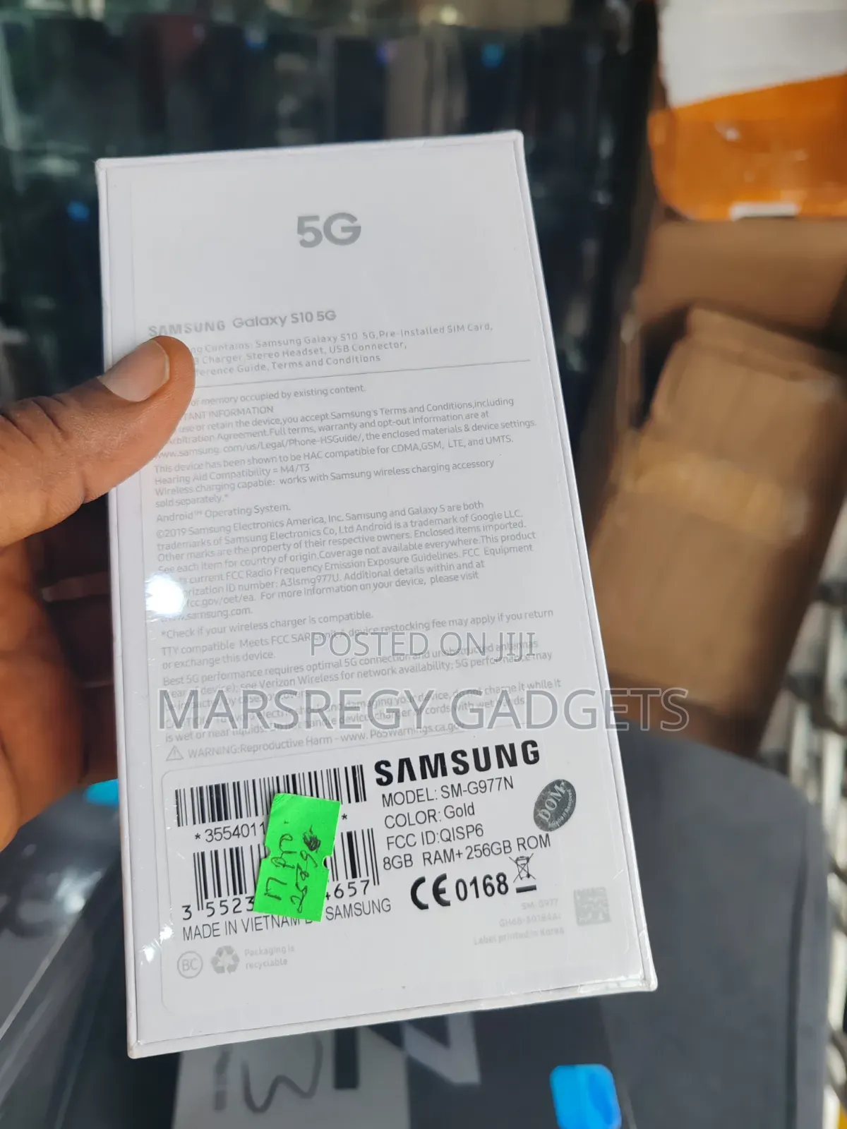 New Samsung Galaxy S10 5G 256 GB Gold