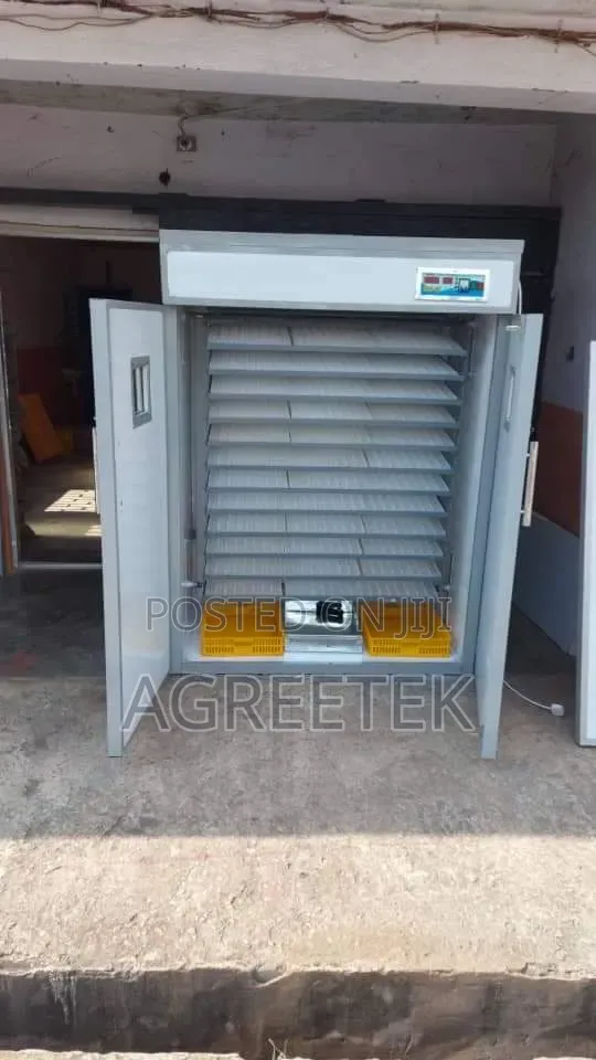 Poultry Egg Incubator