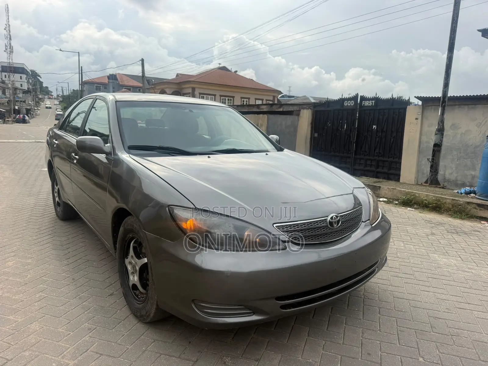 Toyota Camry 2004 Gray