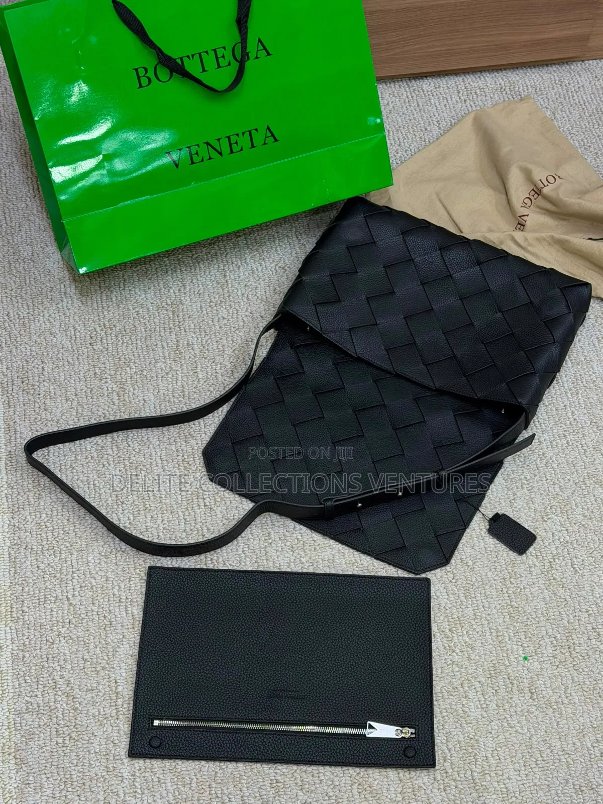 *Original Bottega Veneta Pure Leather Bag Available in Store