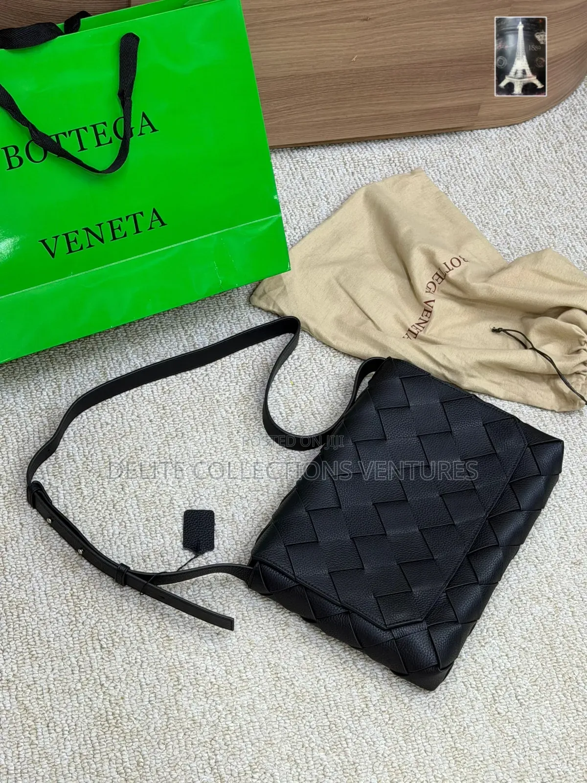*Original Bottega Veneta Pure Leather Bag Available in Store