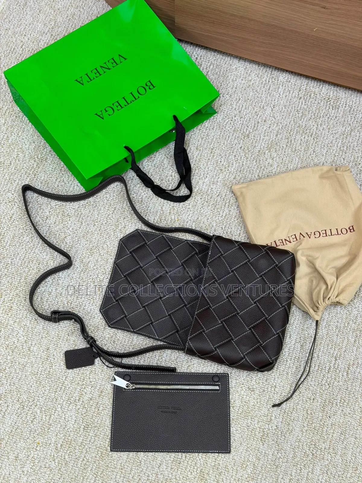 *Original Bottega Veneta Pure Leather Bag Available in Store