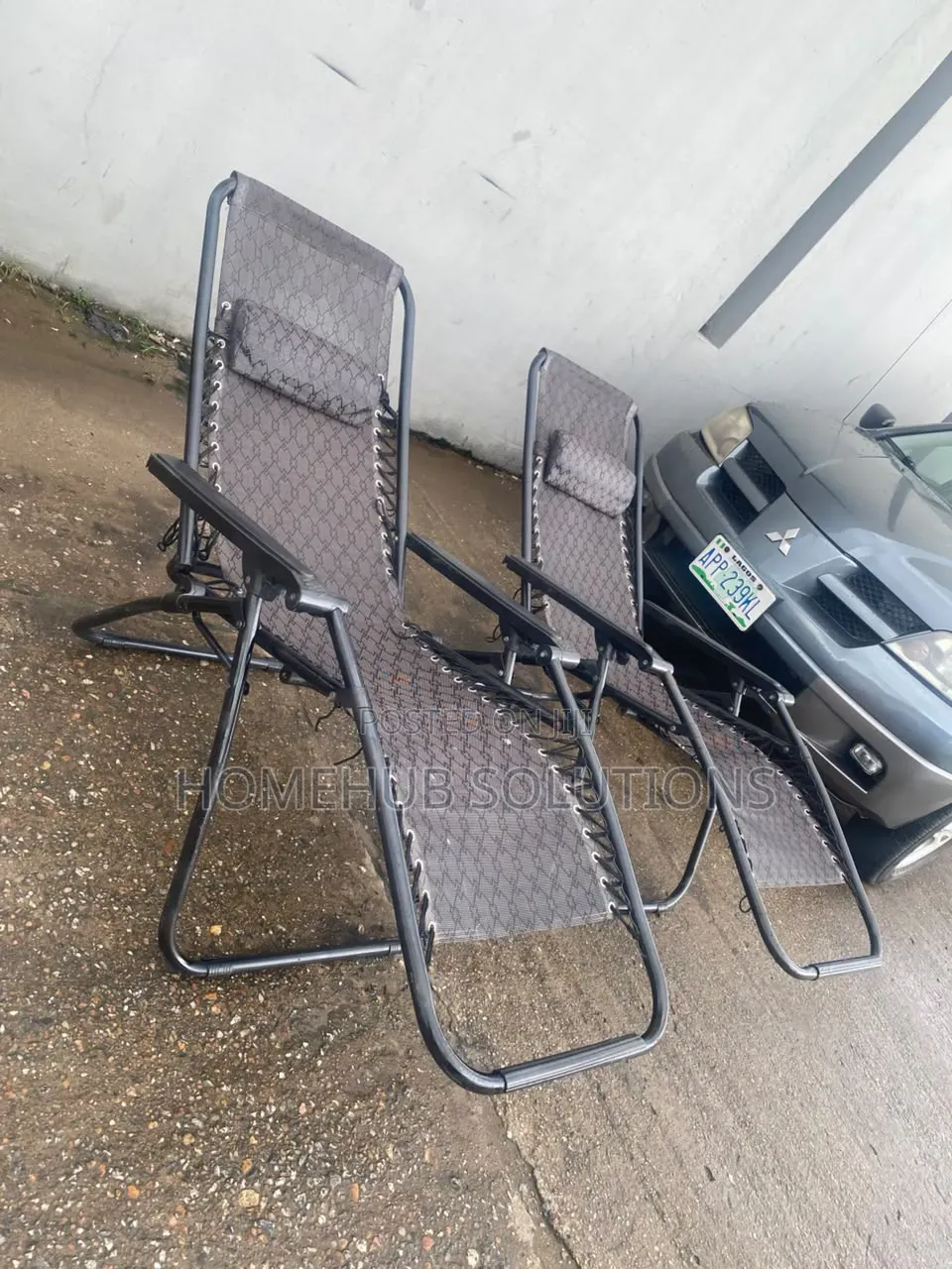 Relaxing Recliner Rattan Outdoor/Indoor Chairs Like New