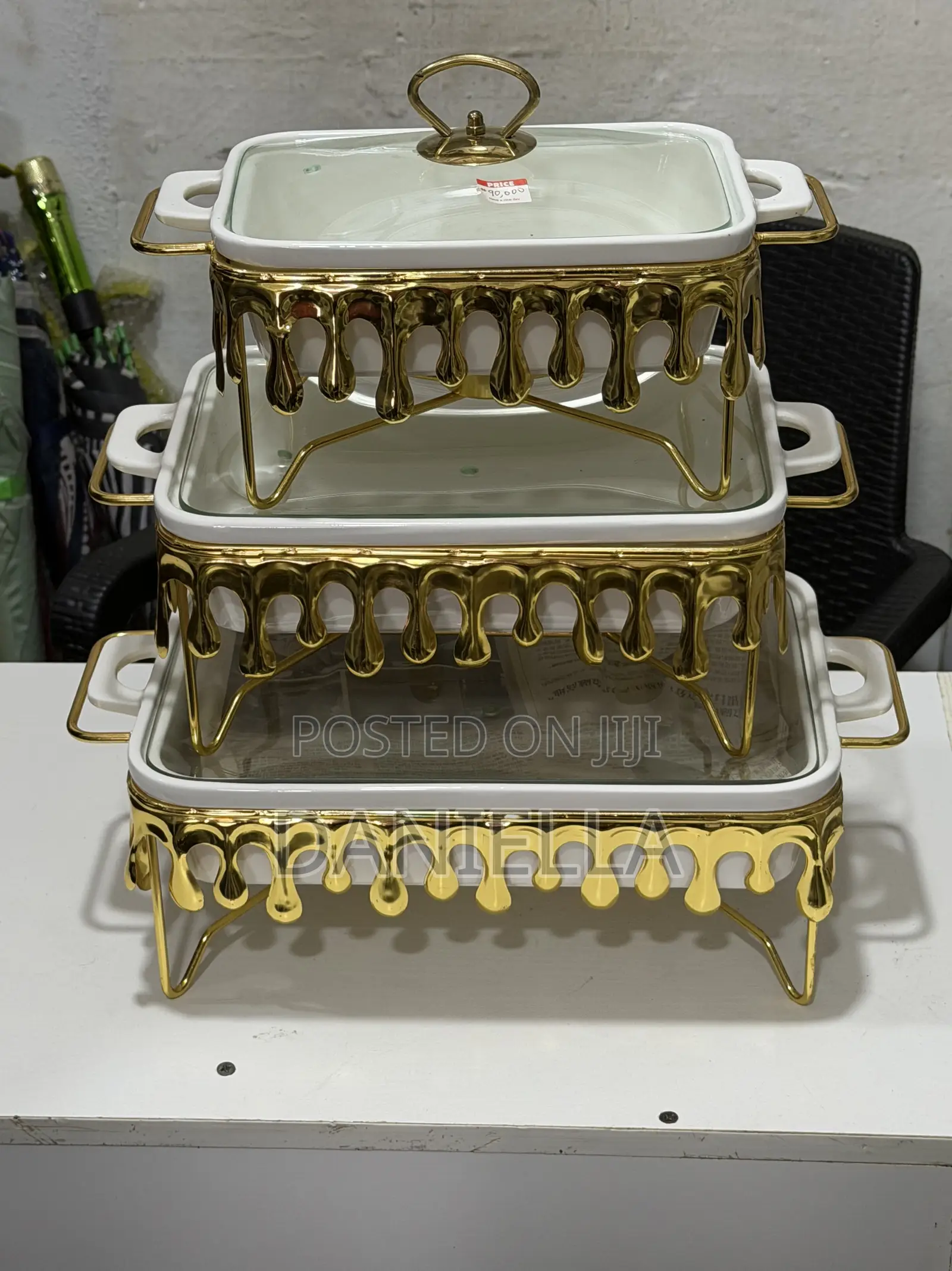 Set of Plate
