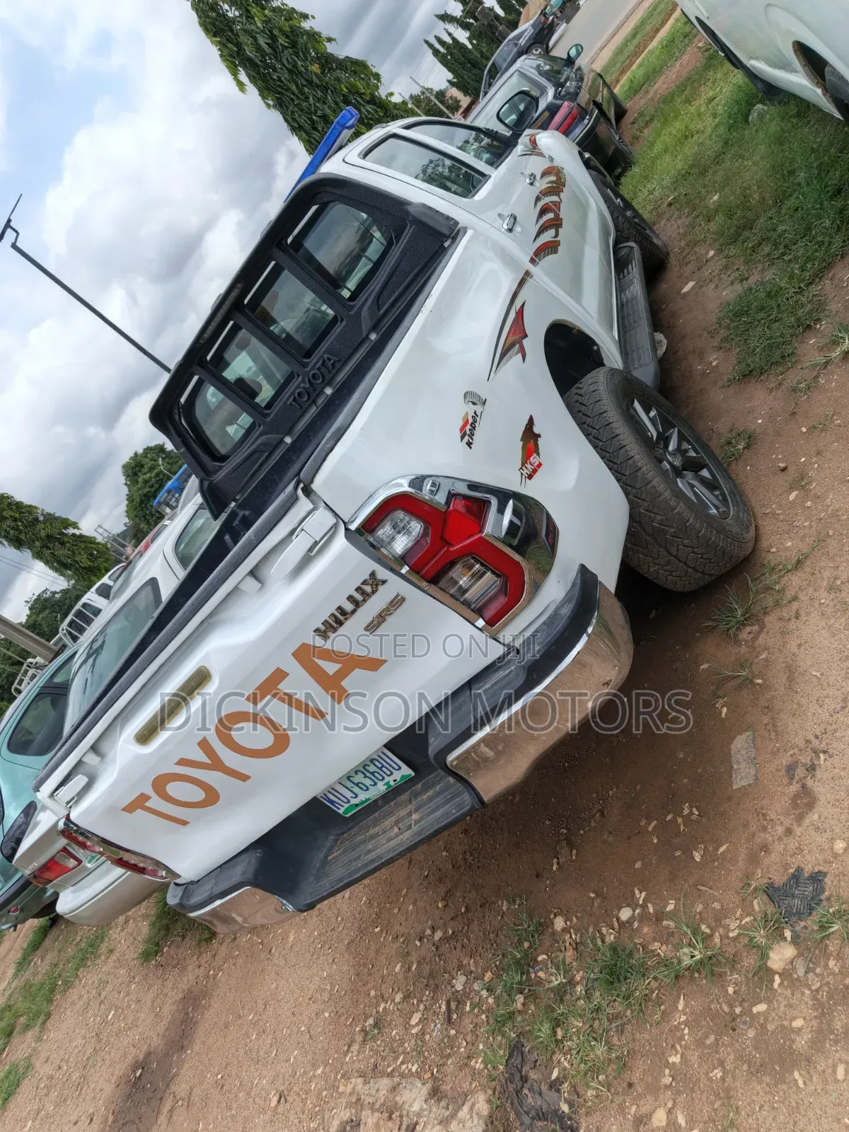 Toyota Hilux 2012 Red