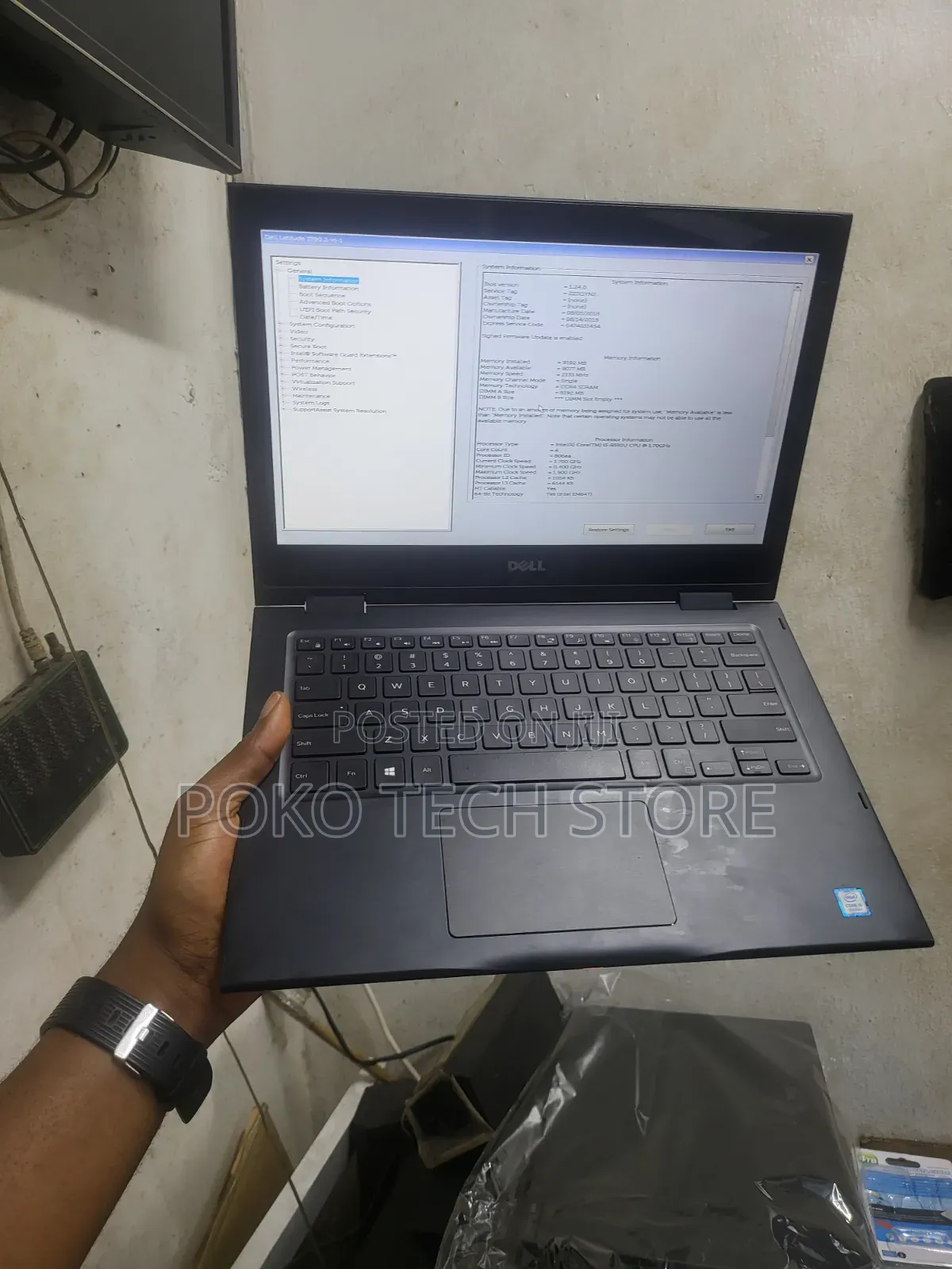 Laptop Dell Latitude 3390 2-in-1 8GB Intel Core i5 SSD 256GB