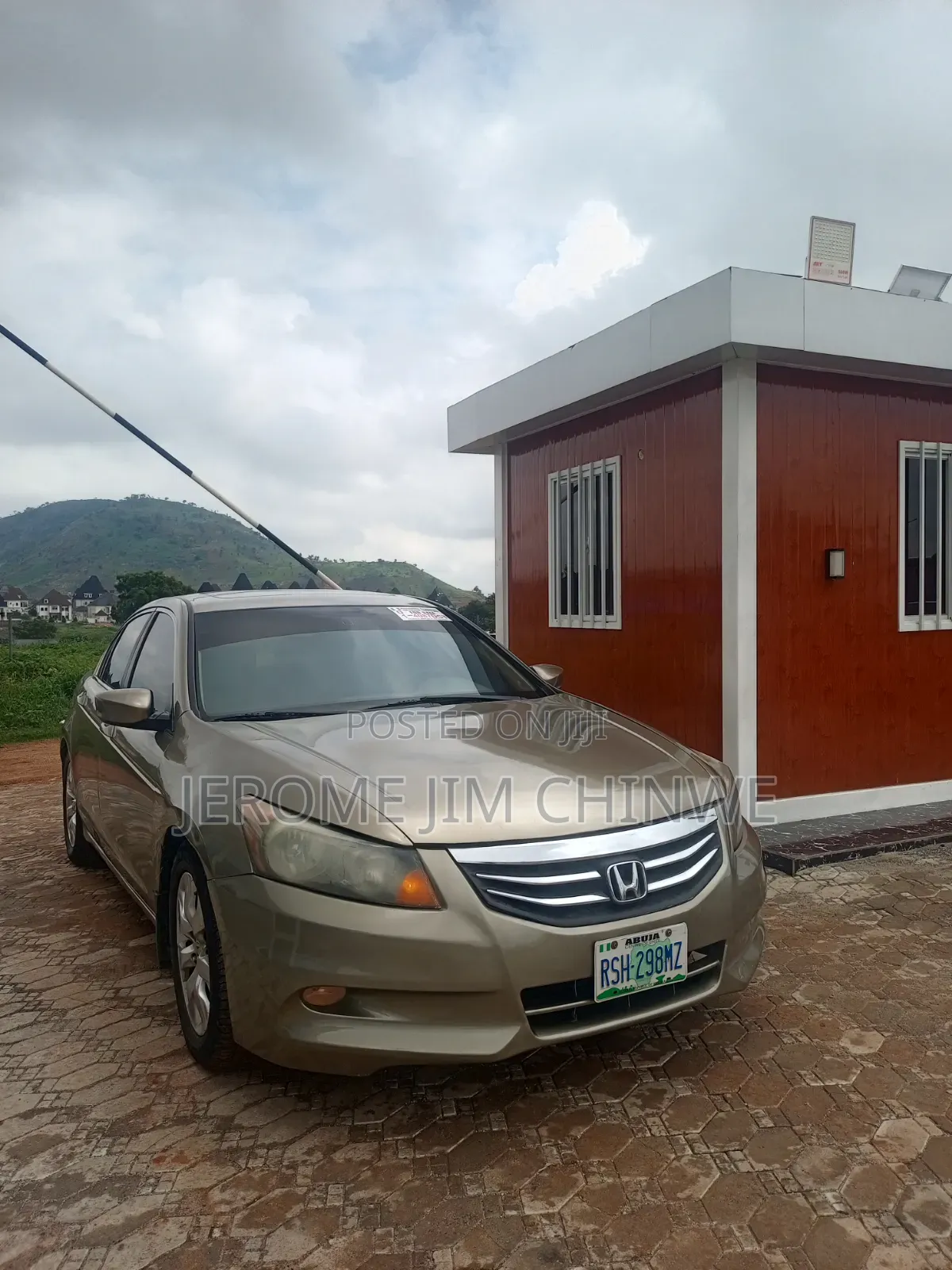Honda Accord 2010 Gold