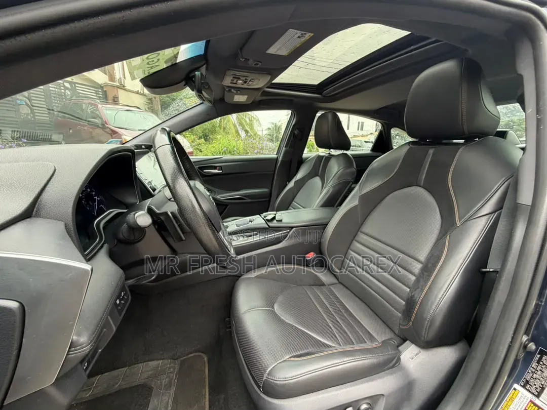 Toyota Avalon XSE FWD Sedan (3.5L V6 8A) 2019 Gray