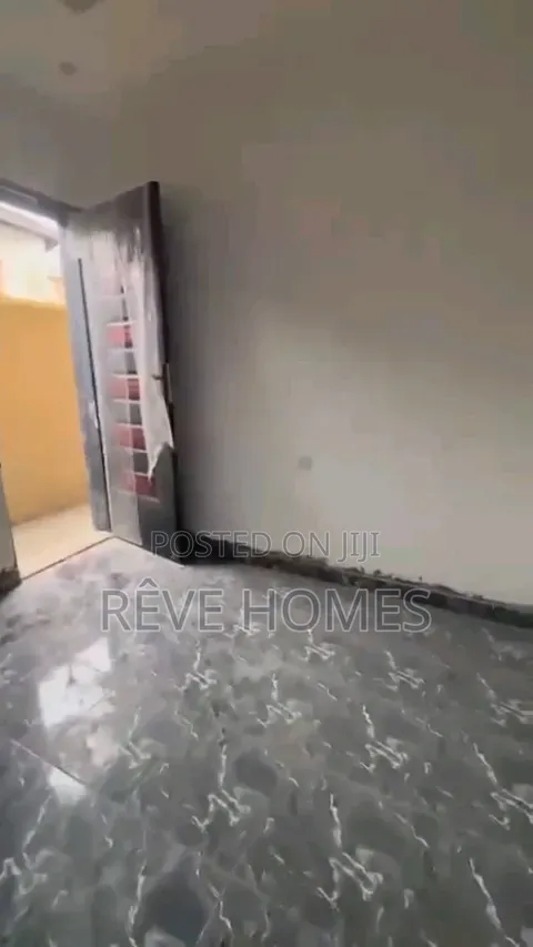Studio Apartment in Akoka for rent
