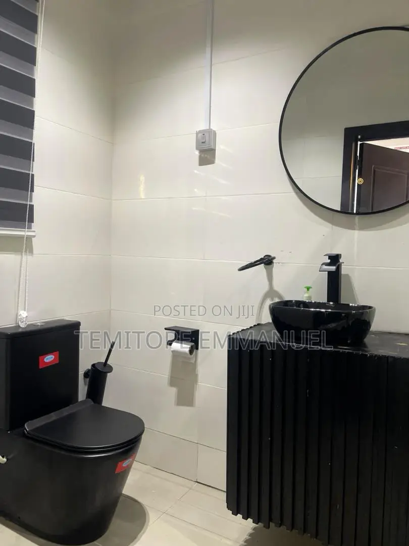 Furnished 2bdrm Apartment in Ikate for sale