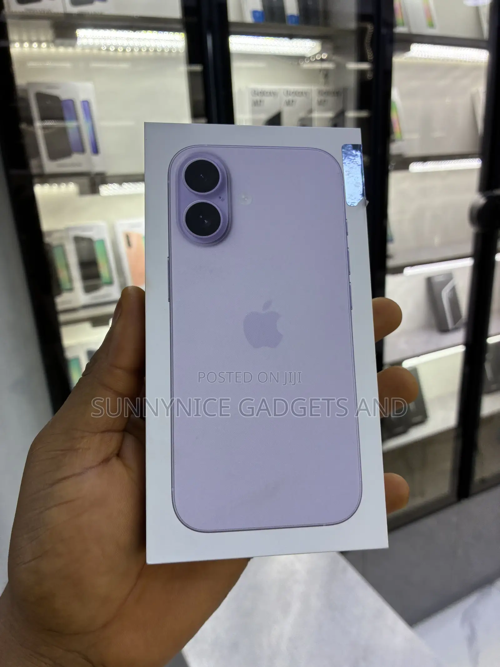 New Apple iPhone 17 256 GB Purple