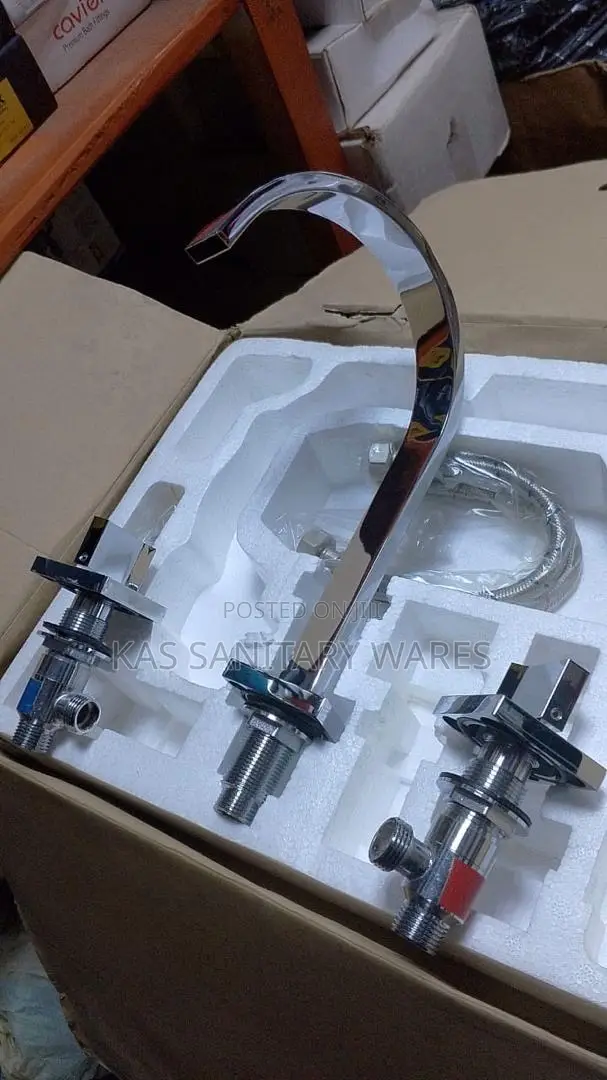 Luxury 3-Hole Basin Mixer Tap