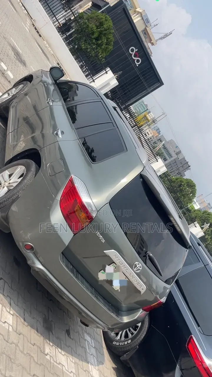 Highlander for Rent| Car for Hire