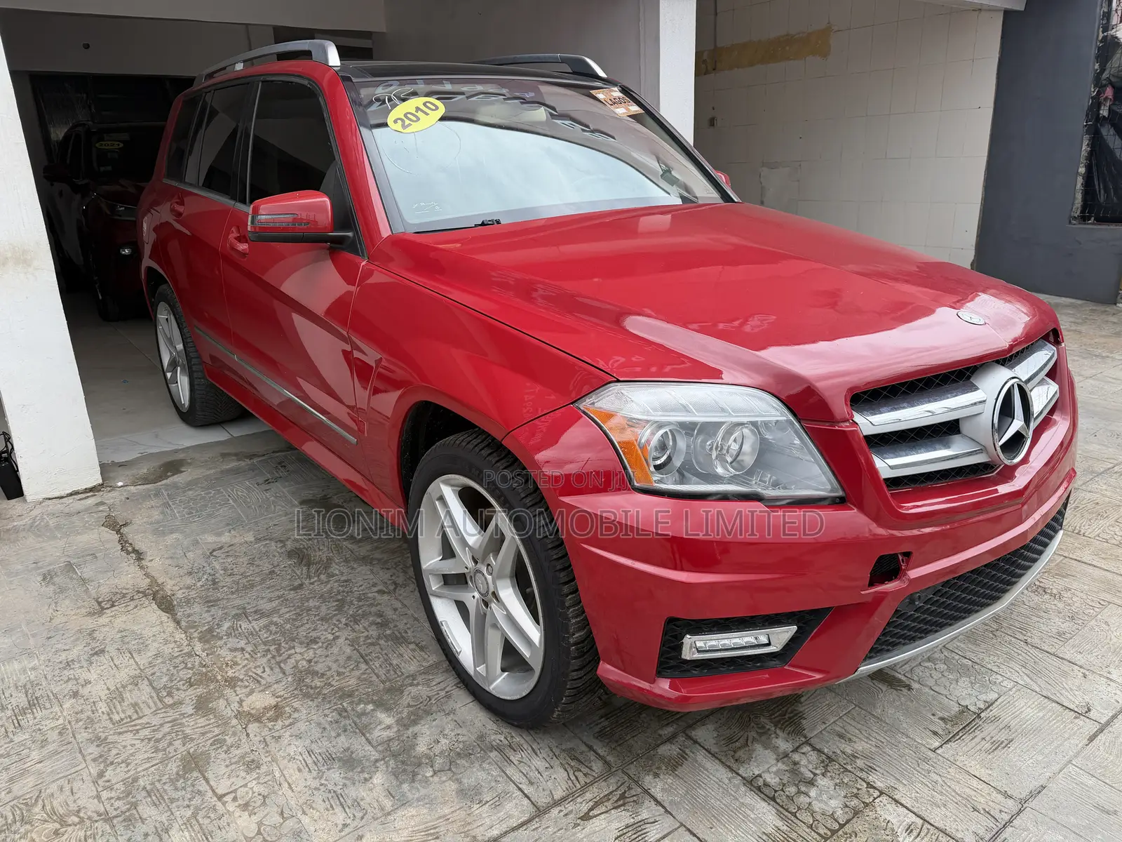 Mercedes-Benz GLK-Class 350 2010 Red