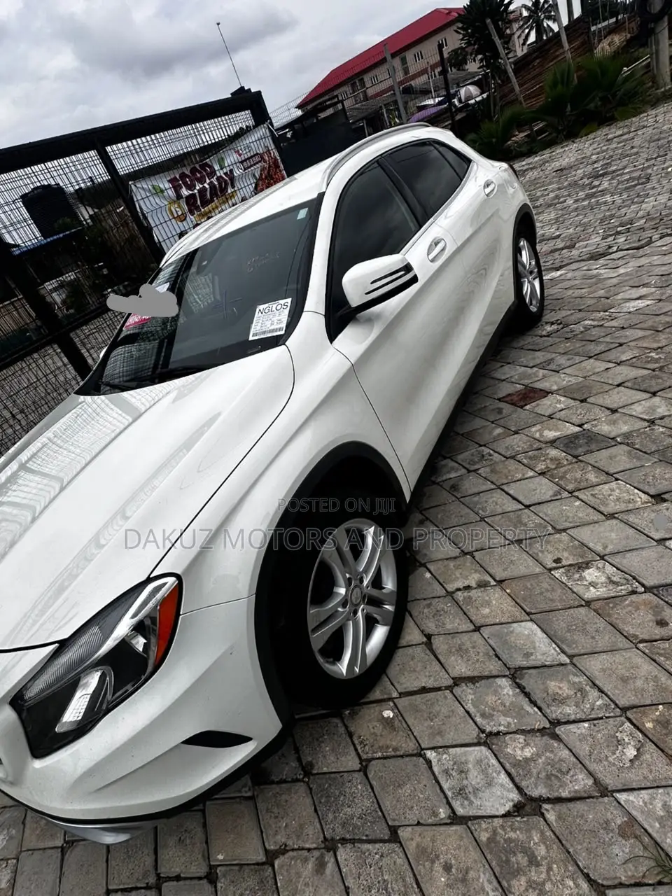 Mercedes-Benz GLA 250 2017 White