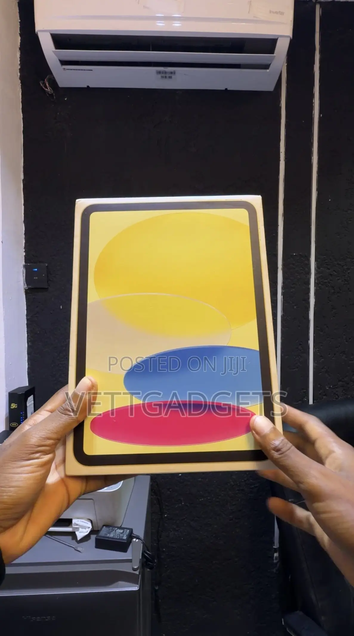 New Apple iPad (2025) 256 GB Yellow