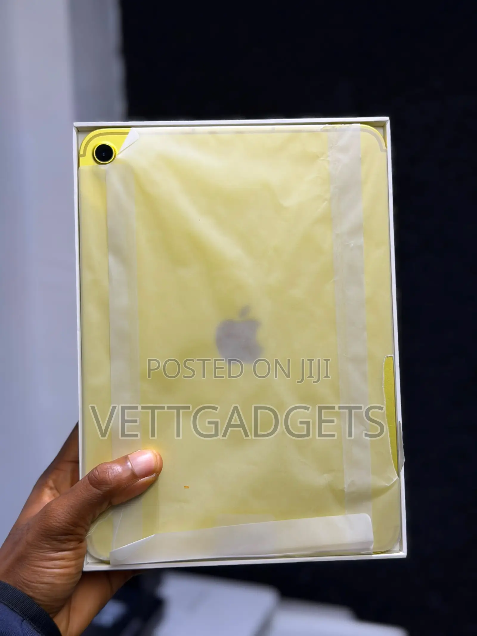 New Apple iPad (2025) 256 GB Yellow