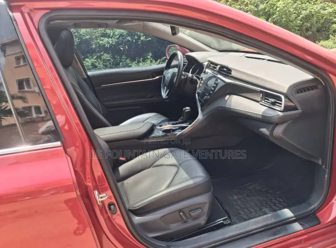 Toyota Camry 2020 Red