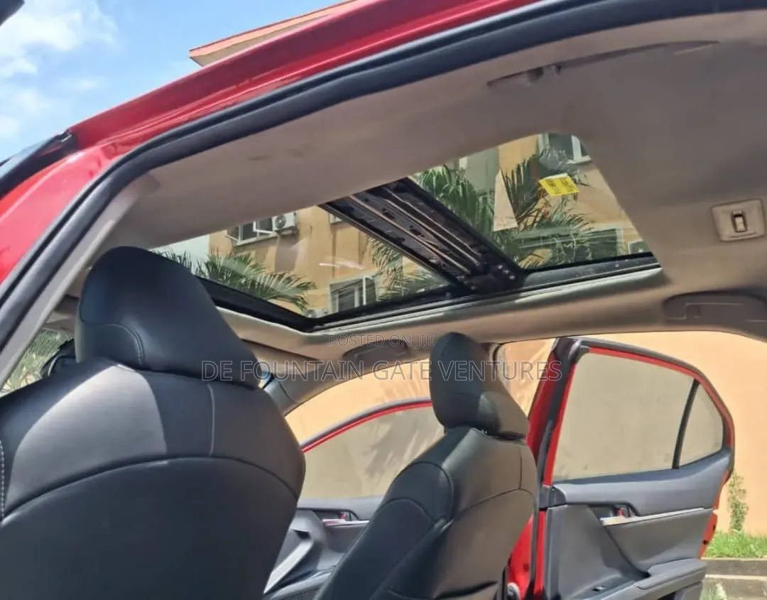 Toyota Camry 2020 Red