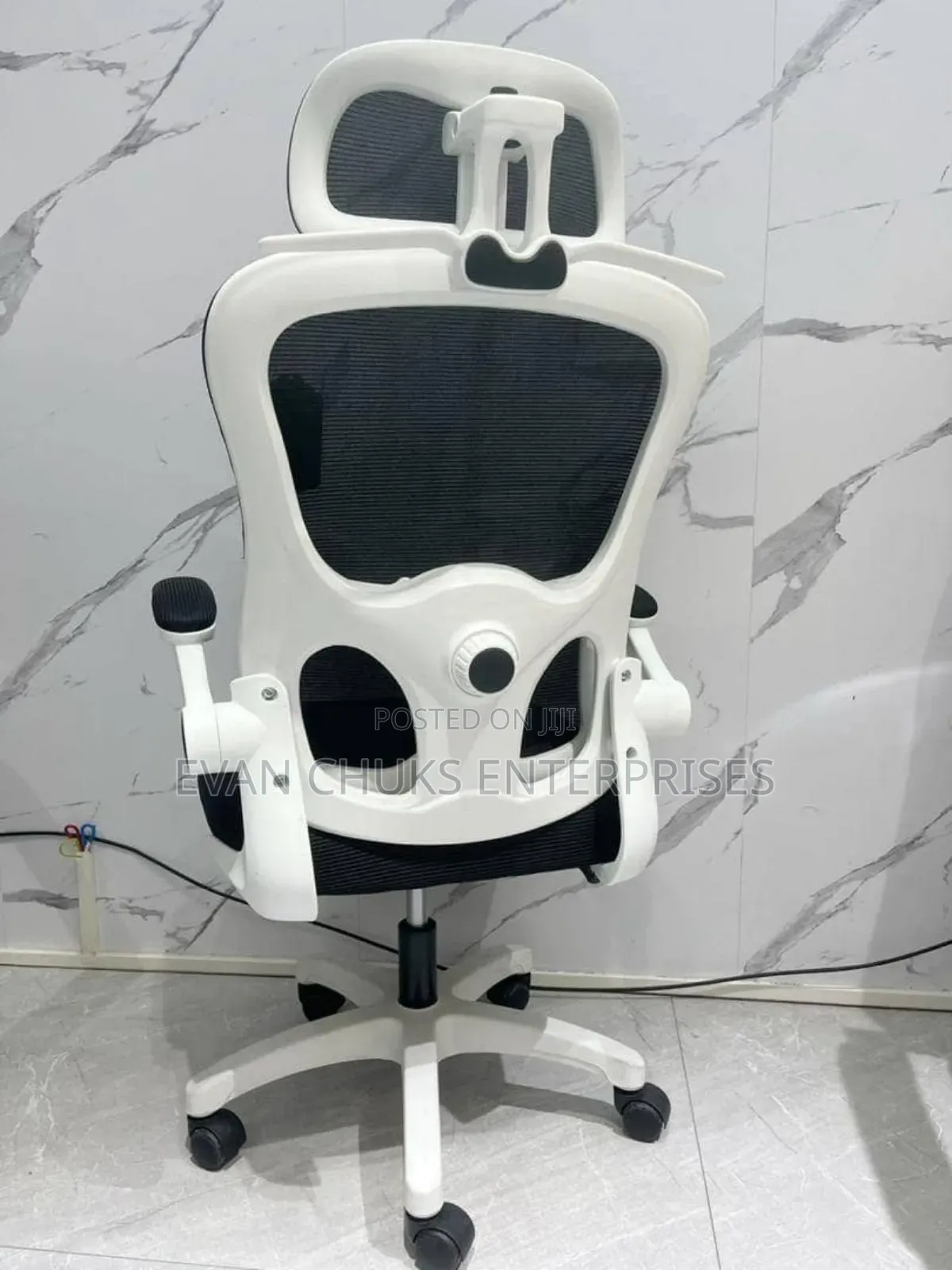 Ergonomic Swivel Chair