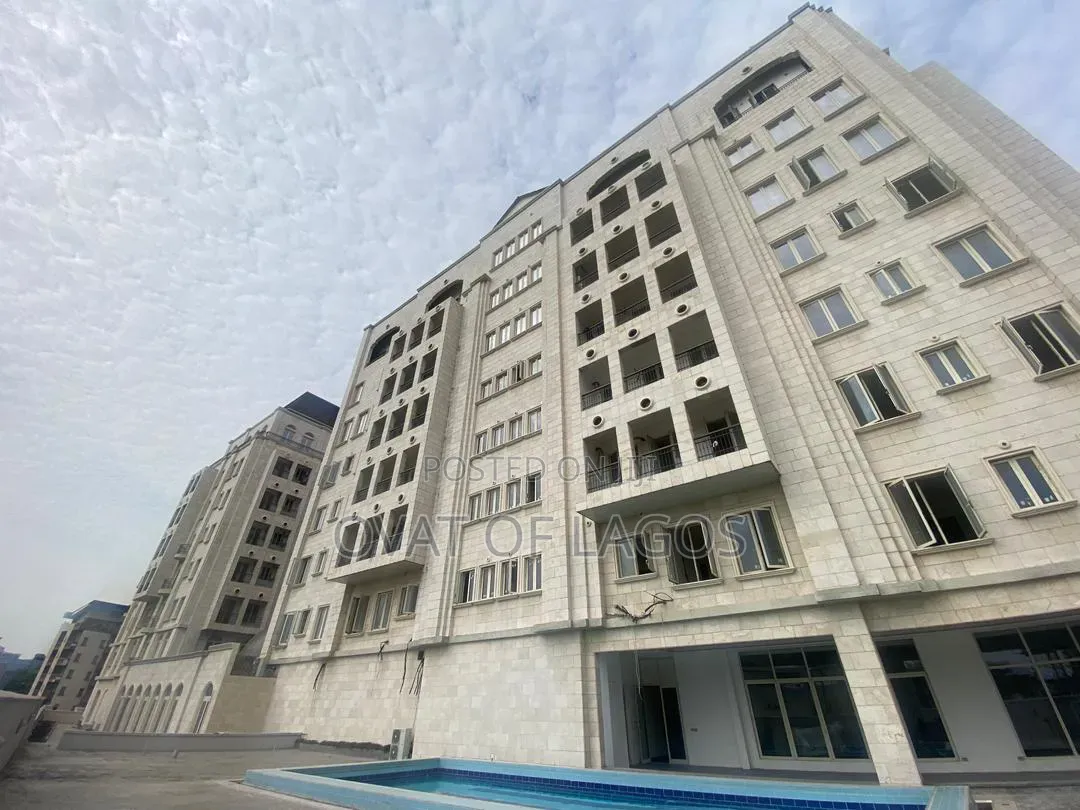 4bdrm Apartment in Victoria Island for sale