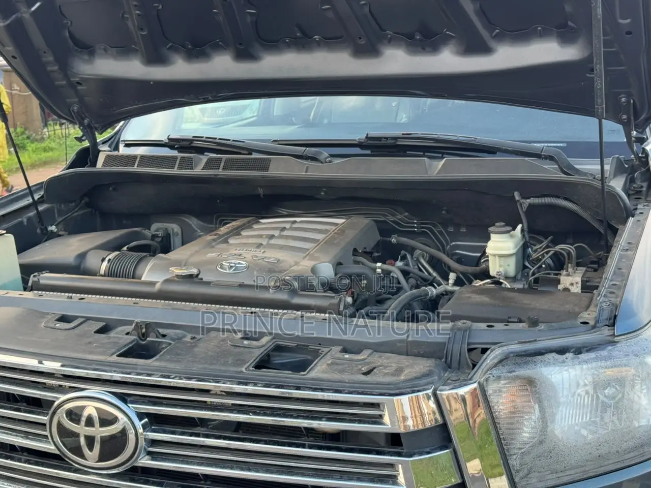 Toyota Tundra Limited 4dr CrewMax SB (5.7L 8cyl 6A) 2014 Gray