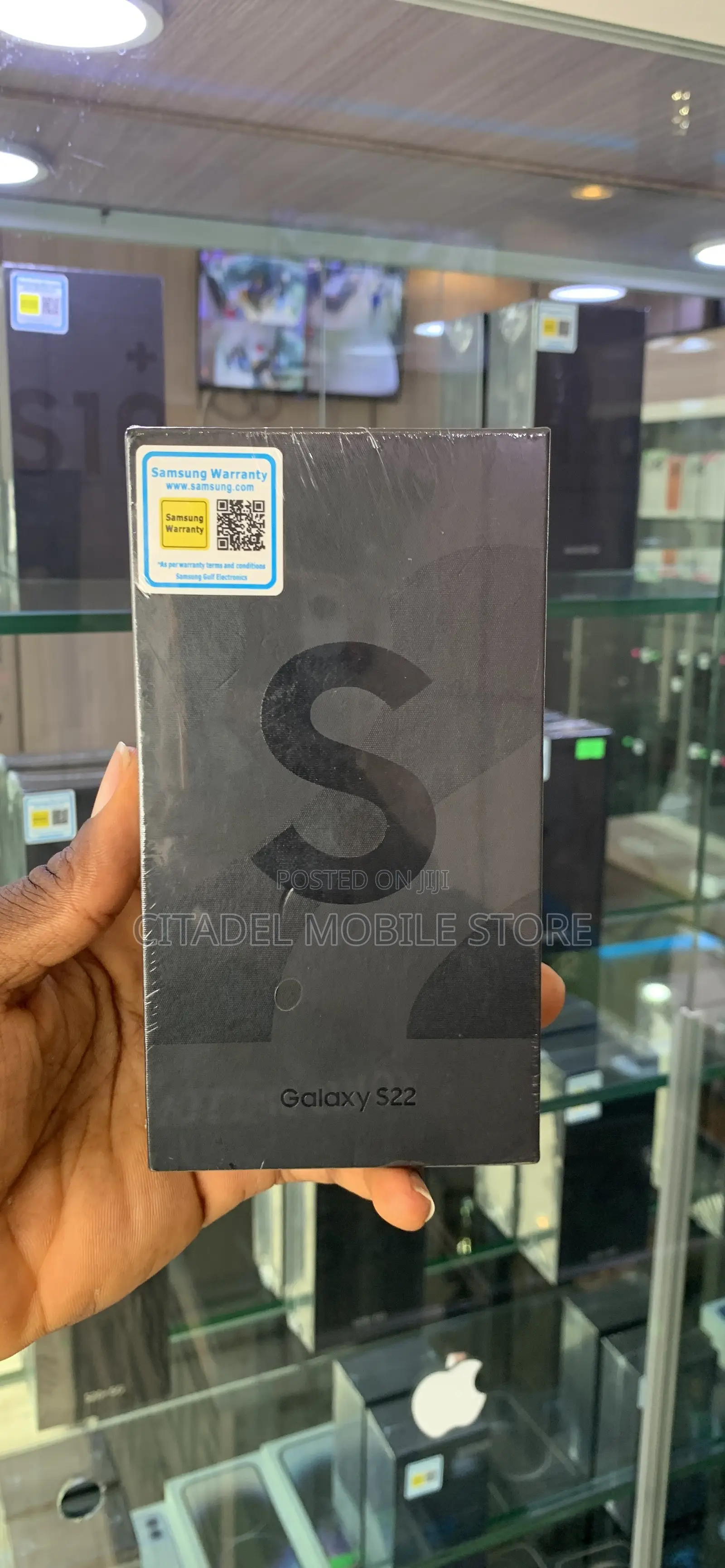 New Samsung Galaxy S22 5G 256 GB Green