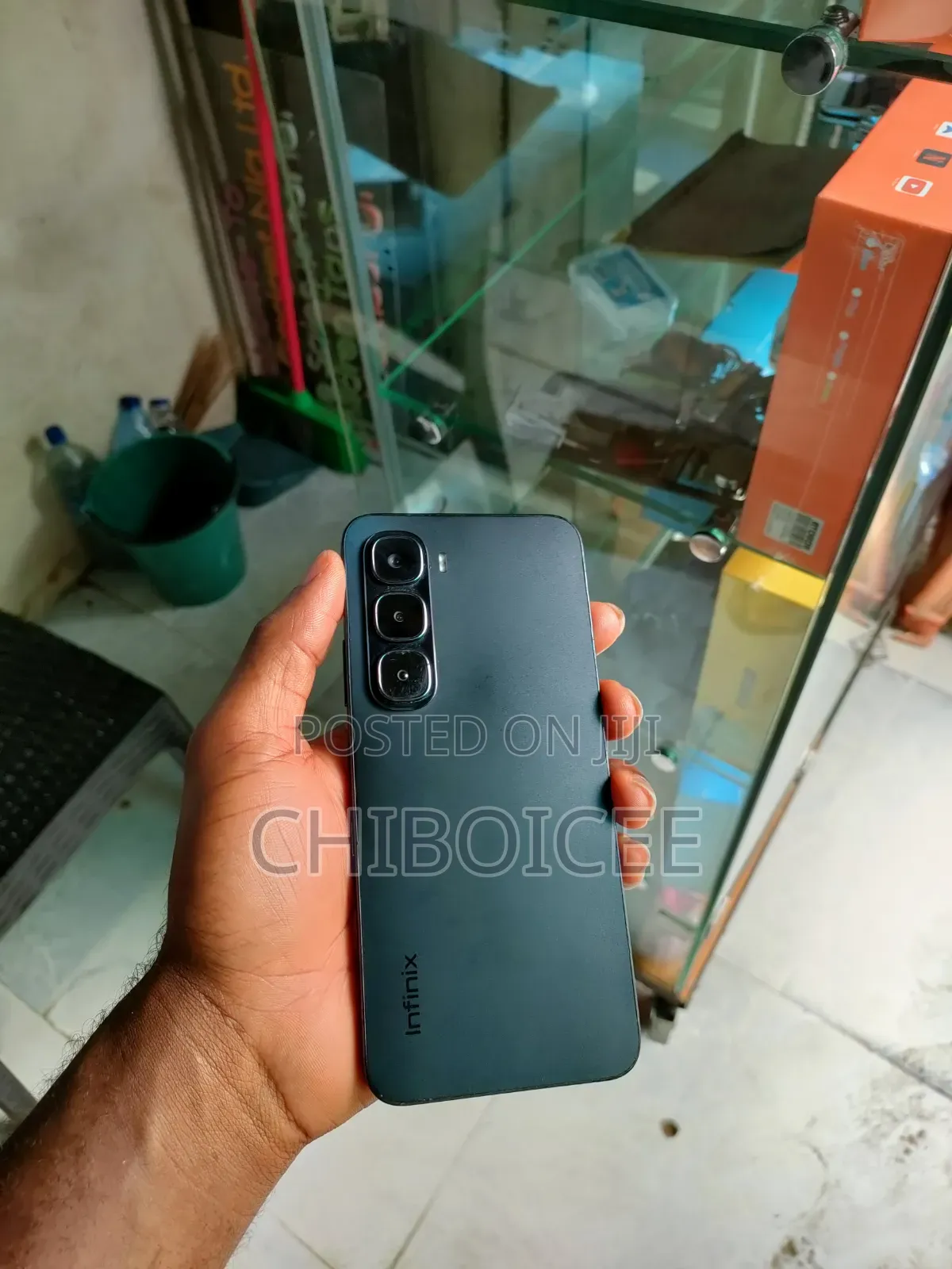 Infinix Hot 60i 128 GB Black