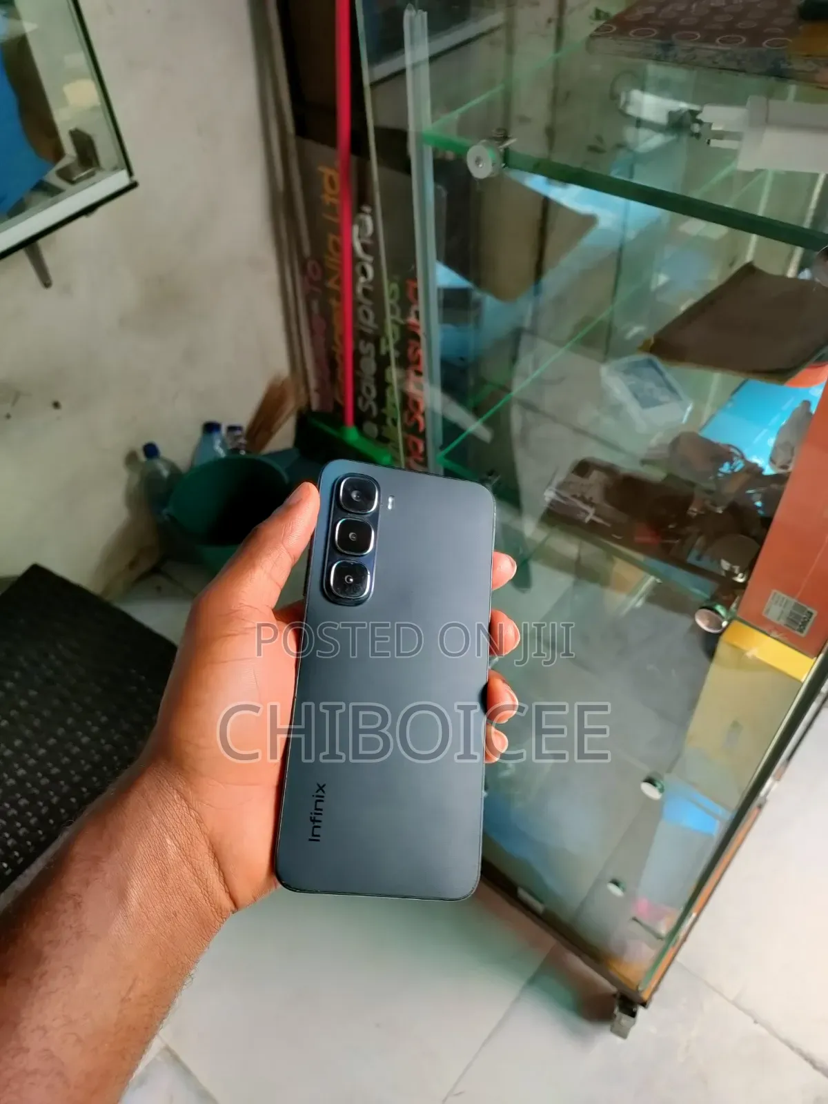 Infinix Hot 60i 128 GB Black
