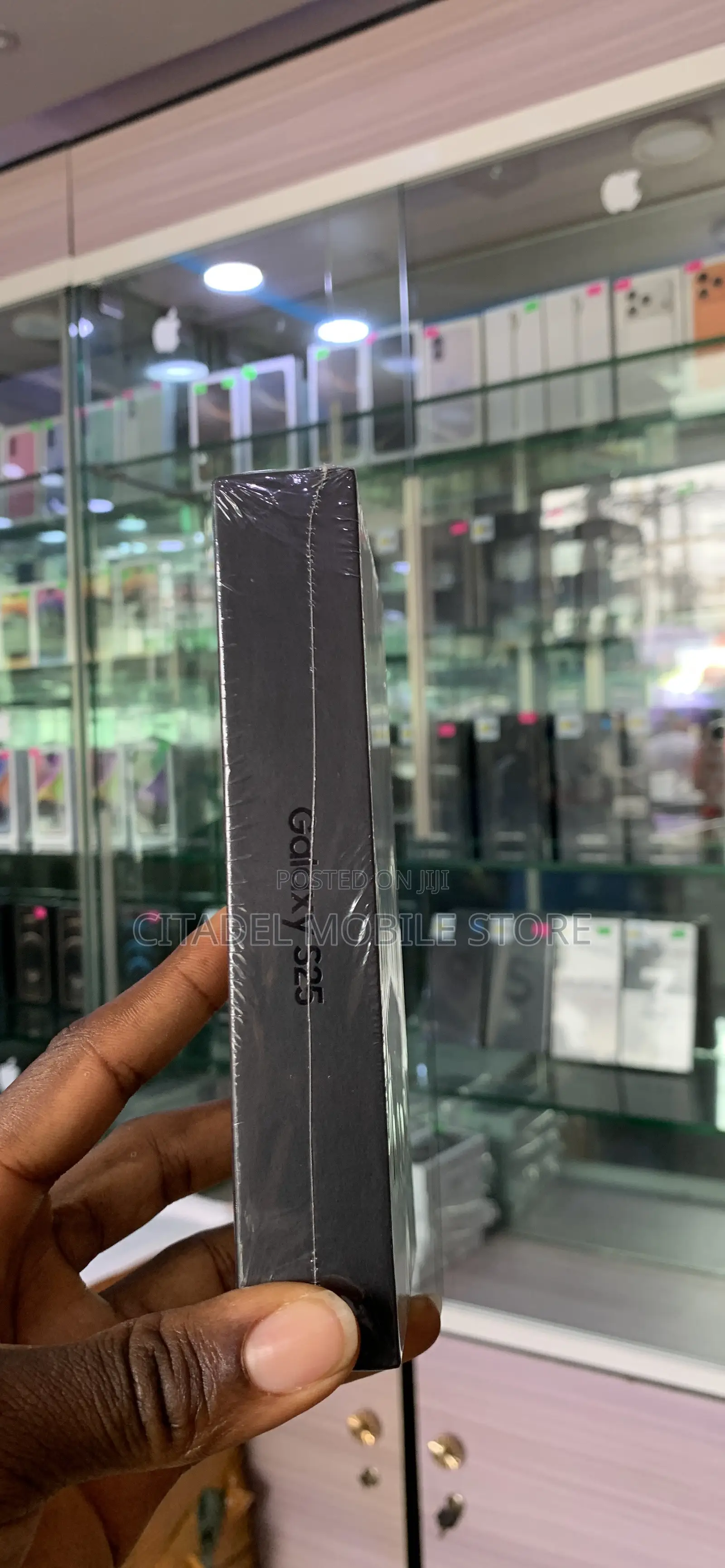 New Samsung Galaxy S25 256 GB Black