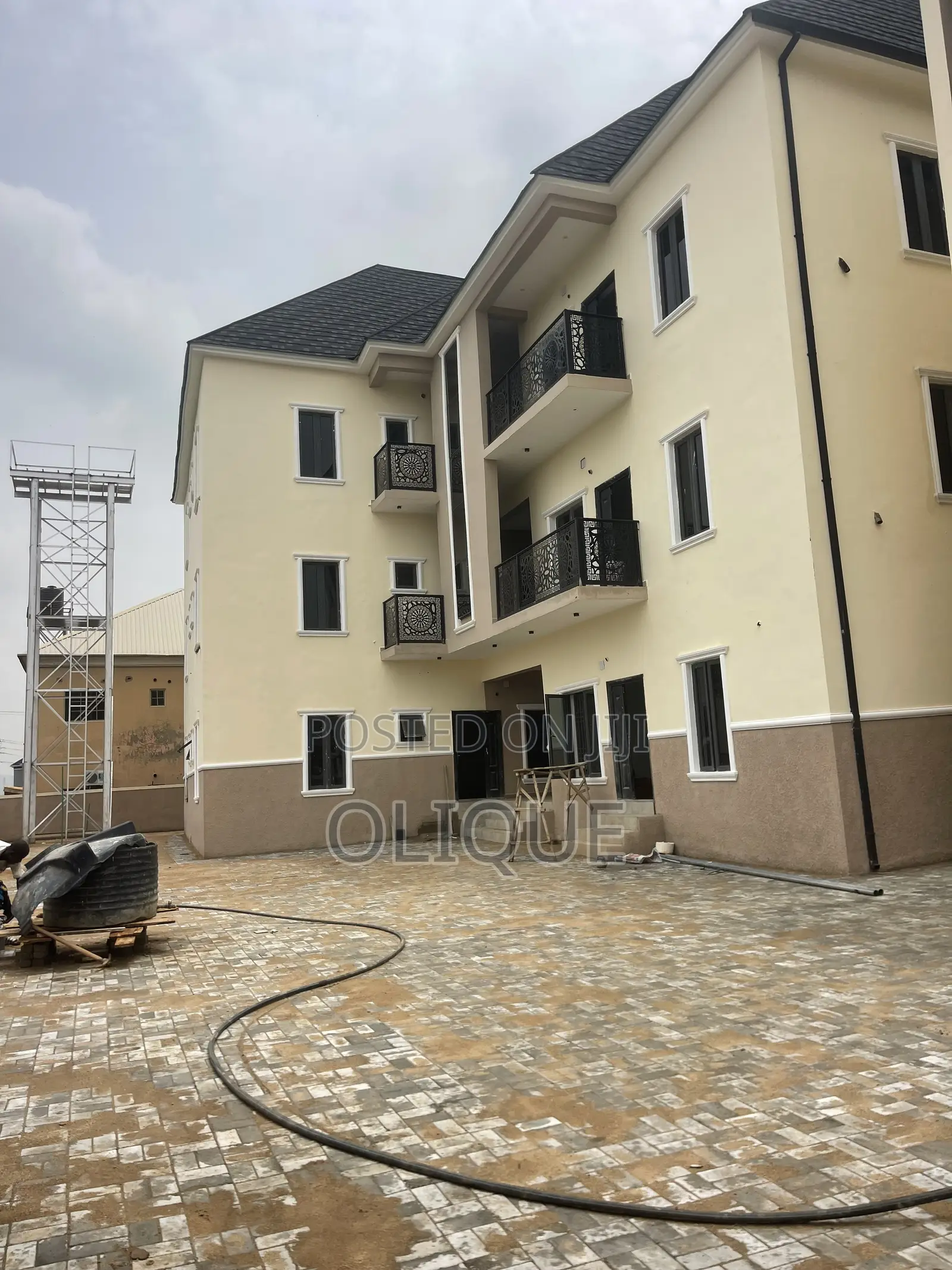 2bdrm Block of Flats in Dawaki for rent